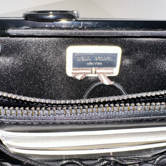 Henri Bendel evening bag - Picture 4 of 6